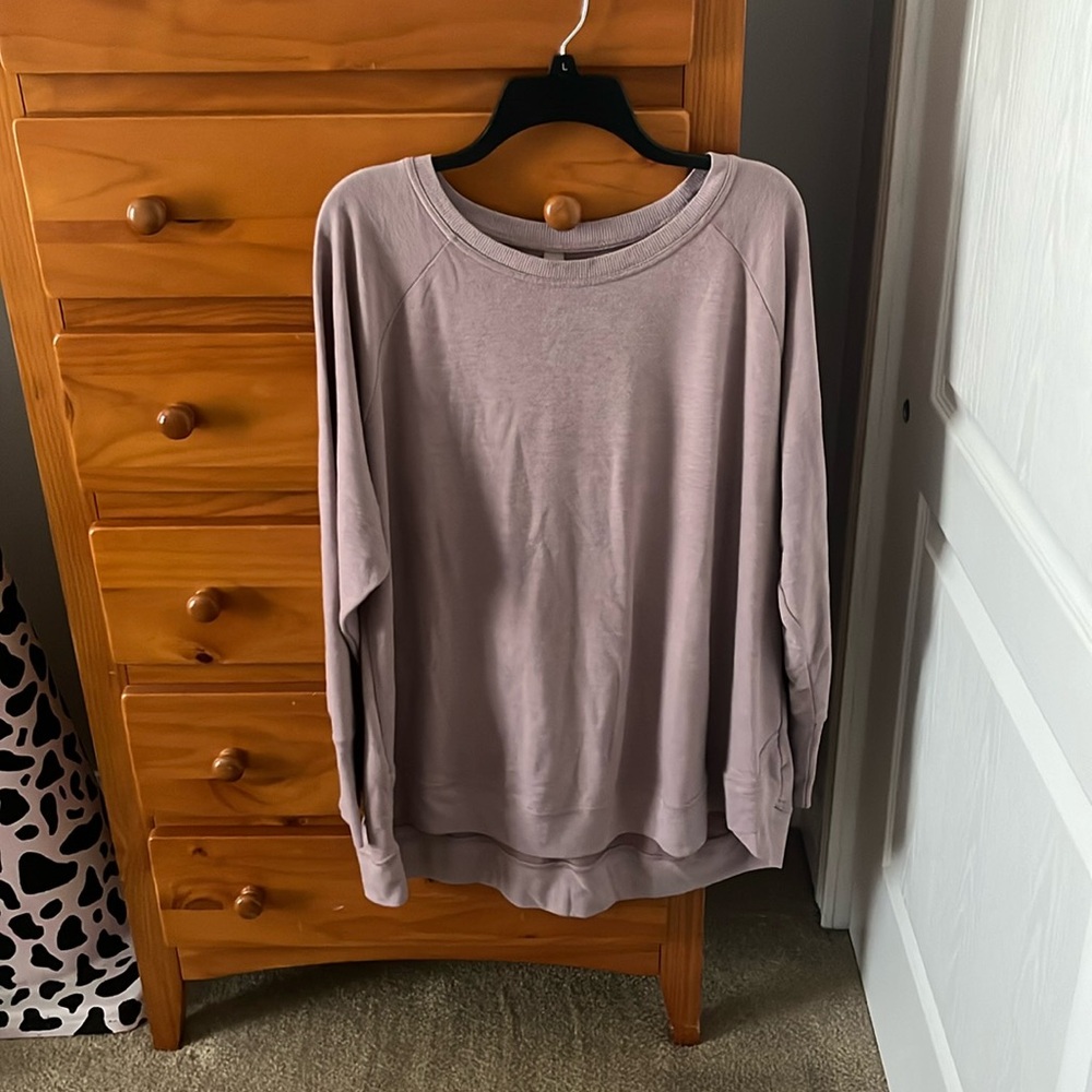 pink sweatshirt